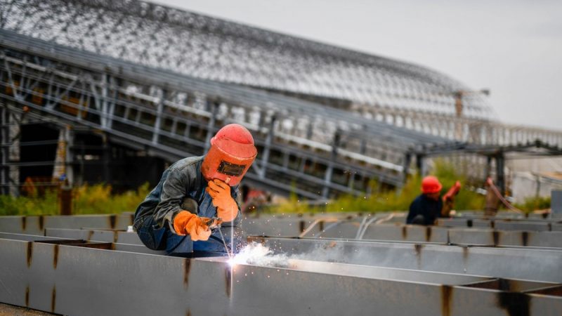 Produção de aço bruto da China mantém crescimento estável