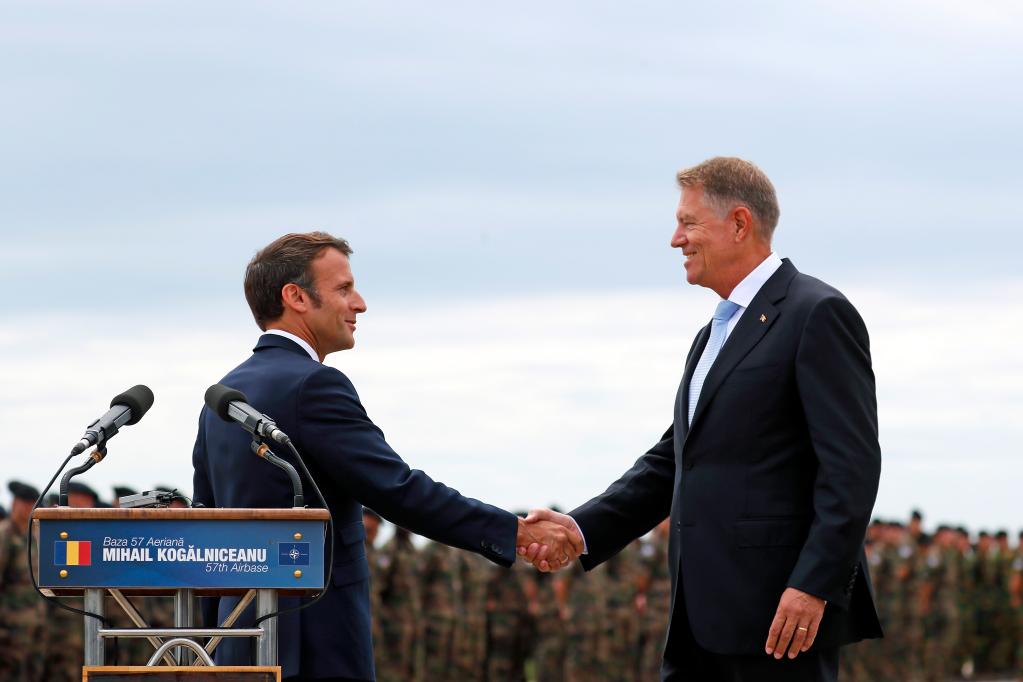 Cessar-fogo na Ucrânia precisa de negociações, diz Macron da França