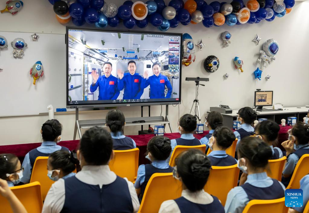 Conversar com taikonautas chineses inspira o sonho espacial da juventude da ASEAN