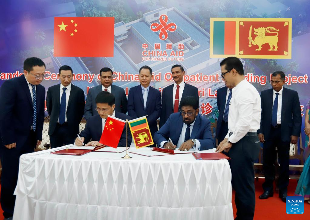 Projeto de construção de prédio ambulatorial auxiliado pela China é entregue ao Sri Lanka