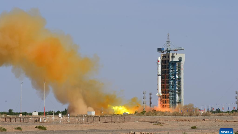 China lança satélites de exploração espacial “Macau Science 1”