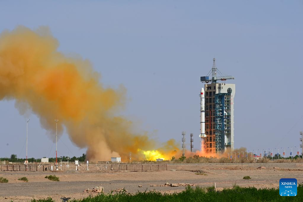 China lança satélites de exploração espacial “Macau Science 1”