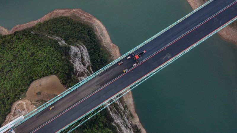 Investimento da China em transporte aumenta 13,4% nos primeiros quatro meses