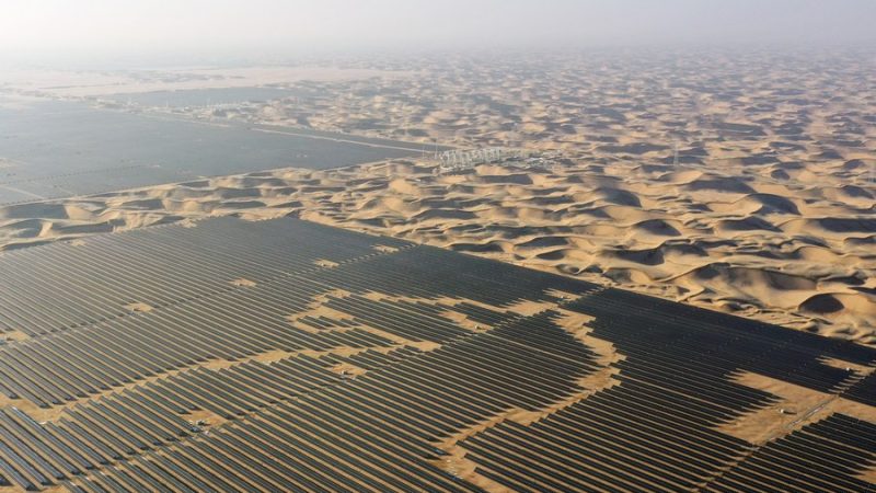 Exportação chinesa de produtos fotovoltaicos registra crescimento estável nos primeiros quatro meses