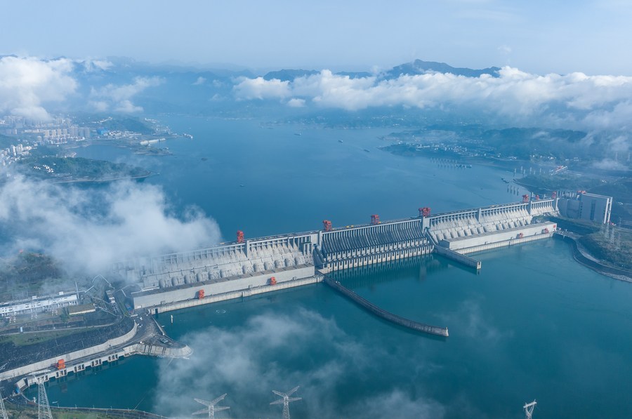 Movimento de carga naval através da Represa das Três Gargantas ultrapassa 1,91 bilhão de toneladas em 20 anos