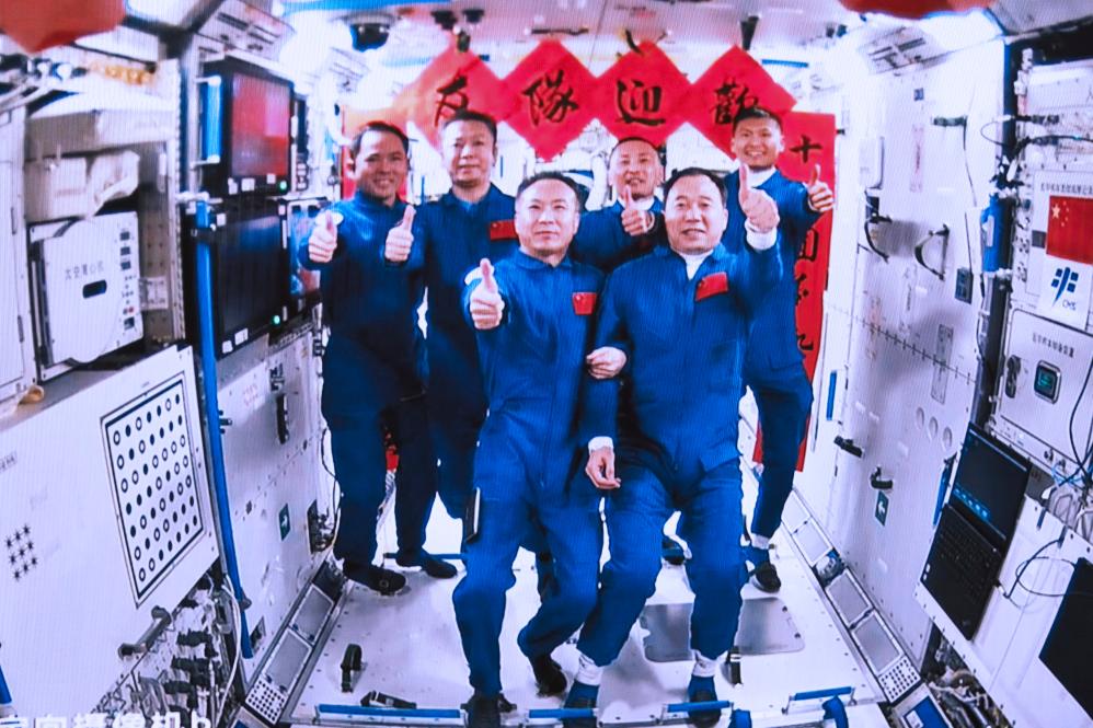 China transmitirá ao vivo quarta aula desde a estação espacial