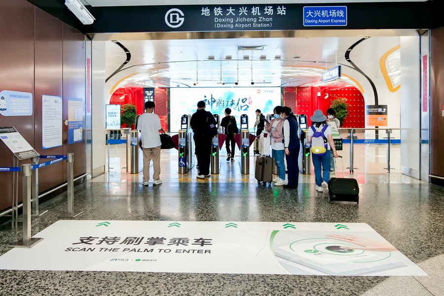 Metrô de Beijing lança projeto-piloto de transporte de encomendas expressas