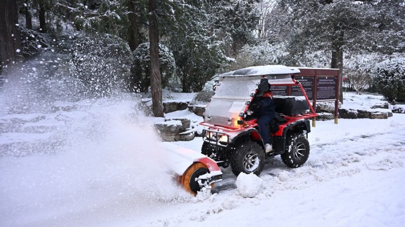 Neve em Beijing afeta tráfego rodoviário, ferroviário e aéreo