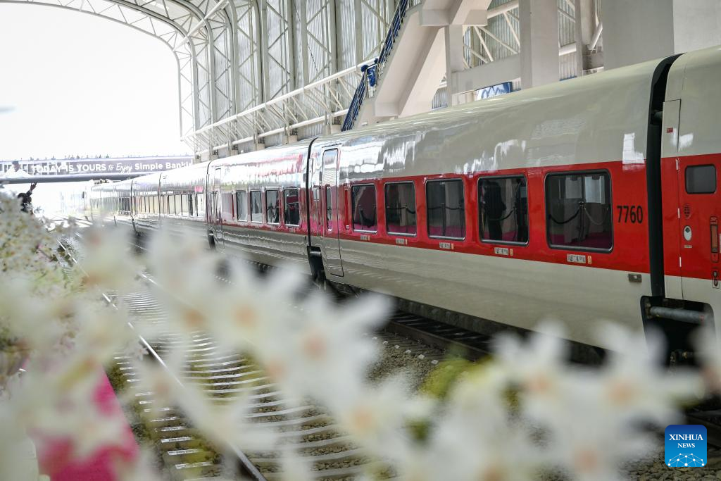 Projeto de metrô leve construído pela China é inaugurado no estado de Lagos, Nigéria