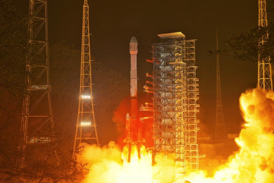 Satélite chinês Fengyun-4B assume missões do Fengyun-4A