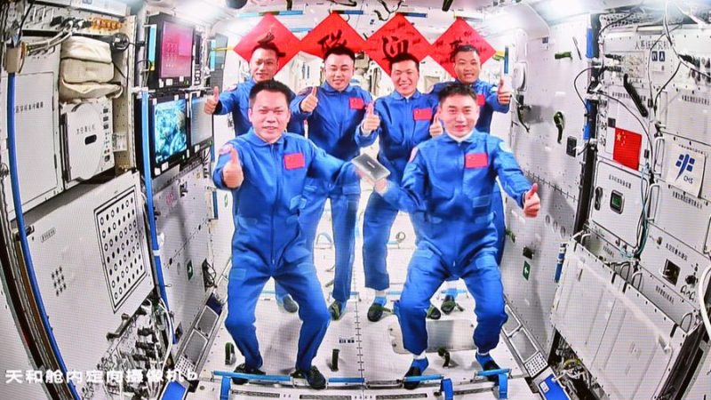 Tripulação da Shenzhou-18 conduzirá atividades extraveiculares