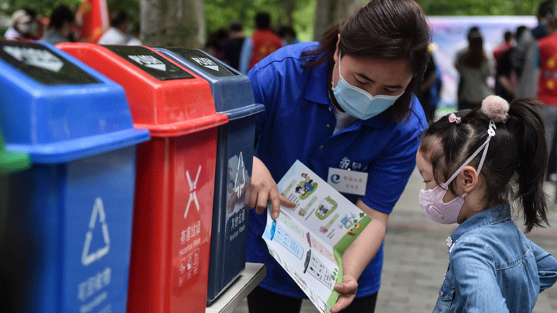 China fortalece triagem de lixo em comunidades urbanas