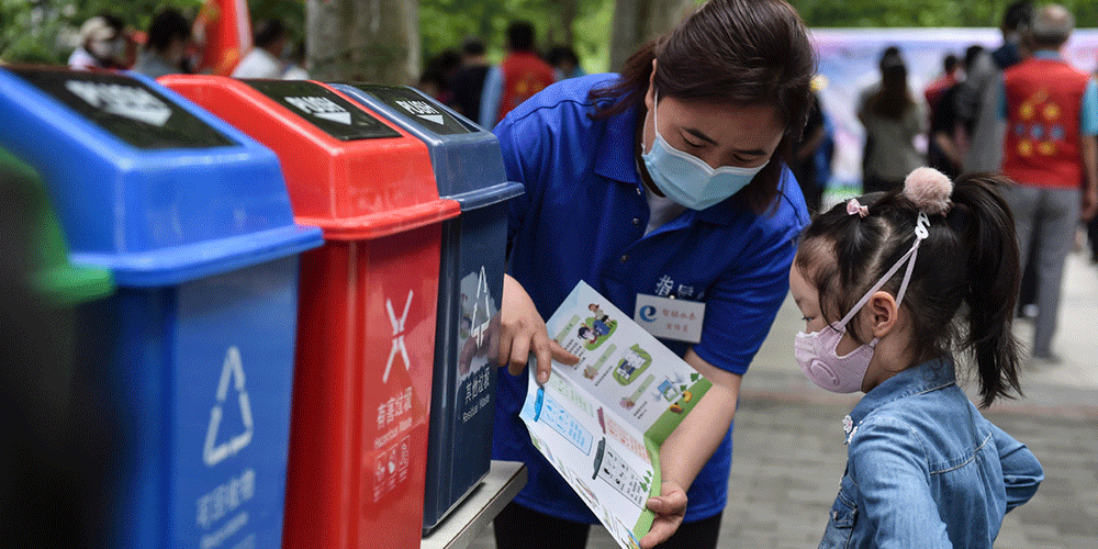 China fortalece triagem de lixo em comunidades urbanas