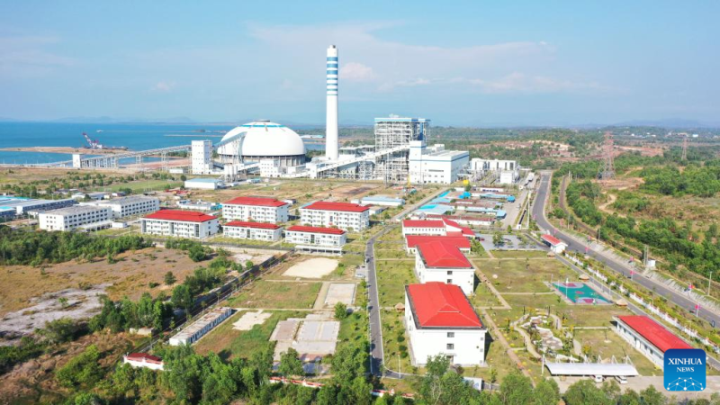 Usina chinesa no Camboja entrega eletricidade estável e fornece habilidades técnicas a talentos locais