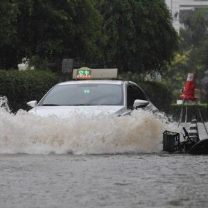 Aula suspensa devido a tempestades na província insular chinesa de Hainan