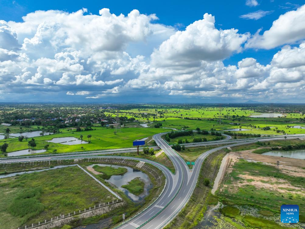 Número de usuários de via expressa com investimento chinês no Camboja chega a 10 milhões