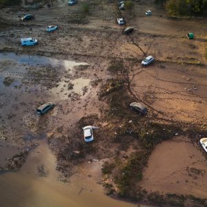 Análise: Inundações devastadoras na Espanha: uma convergência mortal de clima, história e mudança climática