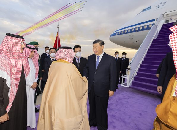 Presidente chinês publica um artigo assinado na mídia da Arábia Saudita