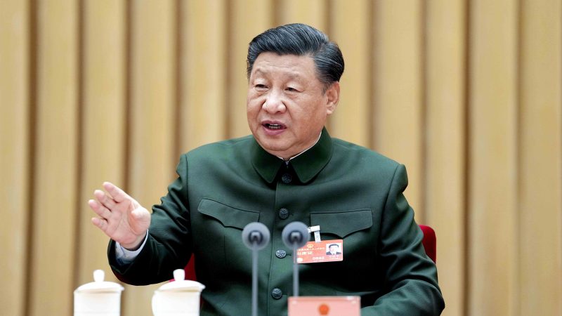 Xi Jinping pede esforços para criar um novo paradigma do sistema estratégico nacional integrado