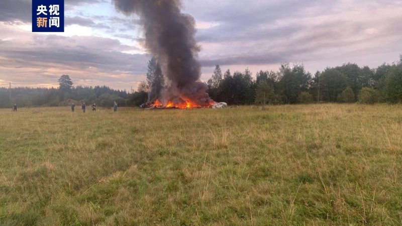 Avião cai na Rússia e deixa 10 mortos, Prigozhin está na lista das vítimas