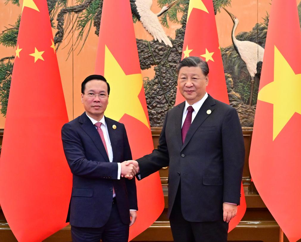 Xi Jinping reúne-se com presidente vietnamita