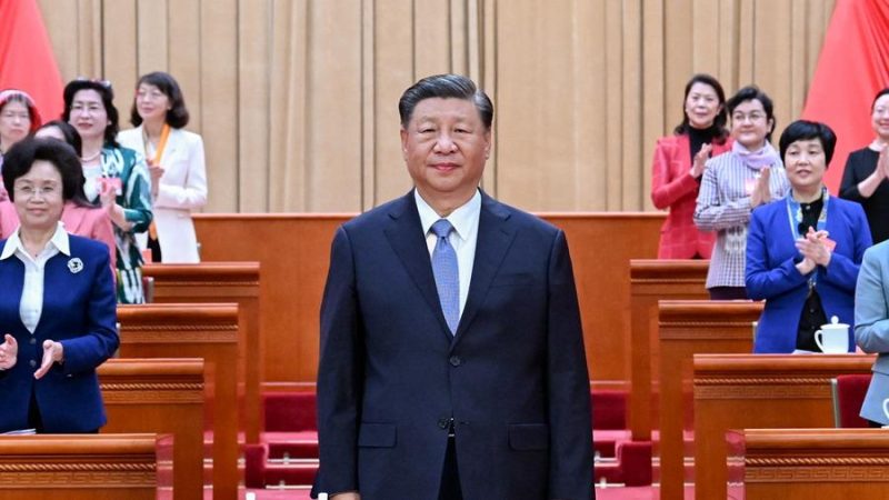 Xi Jinping participa da abertura do 13º Congresso Nacional de Mulheres