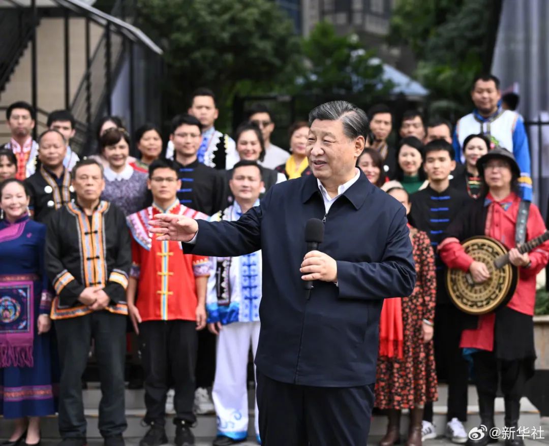 Xi Jinping inspeciona Nanning