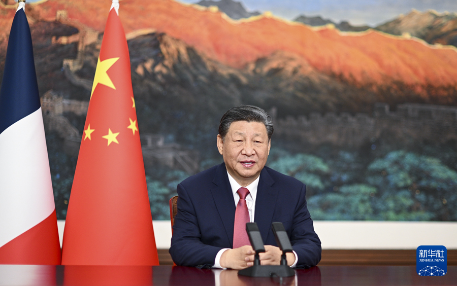 Xi Jinping faz discurso pela comemoração do 60º aniversário do estabelecimento das relações diplomáticas entre a China e a França