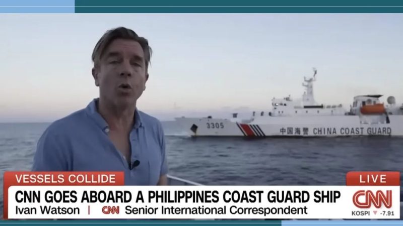 Correspondente da CNN estava a bordo de uma embarcação da Guarda Costeira Filipina