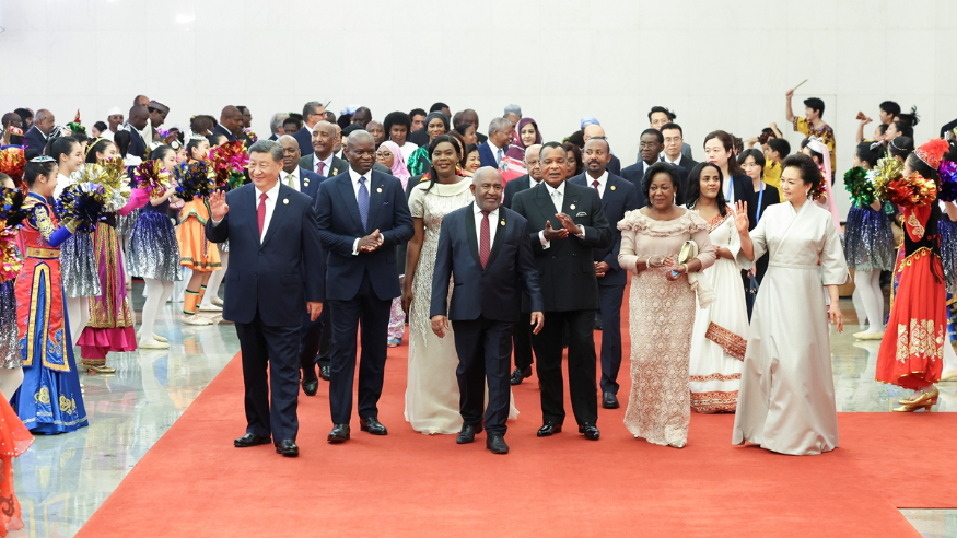 Casal presidencial da China oferece banquete de boas-vindas para convidados do FOCAC