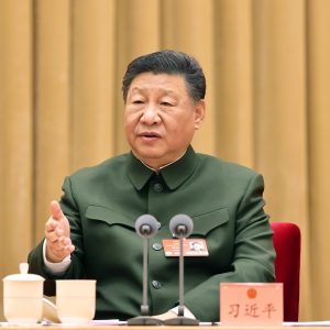 Xi Jinping pede conclusão bem-sucedida do plano quinquenal para desenvolvimento militar