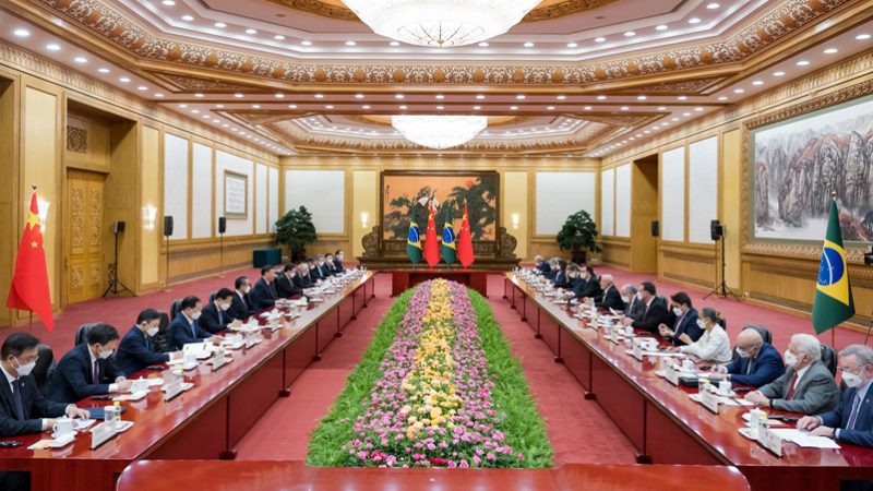 Xi Jinping e Lula encontram-se em Beijing