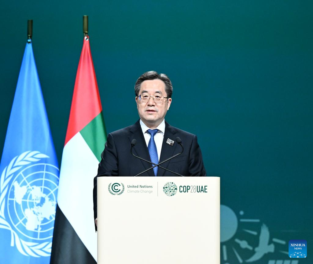 China pronta para trabalhar com todas as partes para construir um mundo limpo e bonito, diz vice-premiê