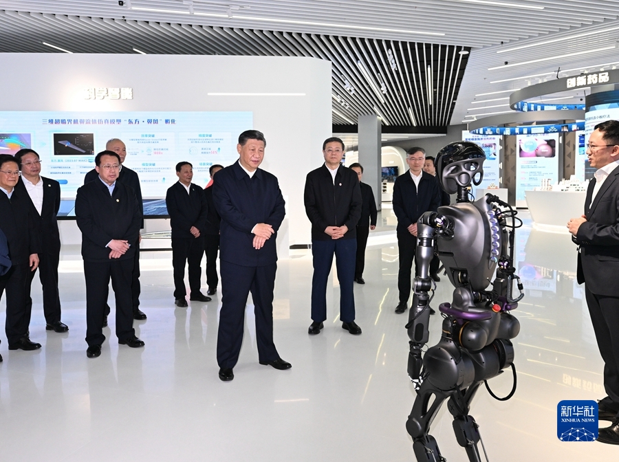 Xi Jinping faz inspeções em Shanghai e Jiangsu