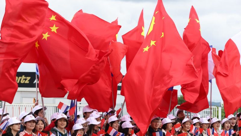 Xi Jinping inicia visita de Estado à França