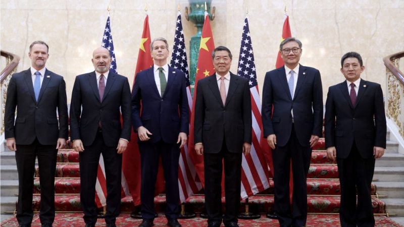 Negociações entre China e EUA continuam nesta terça-feira