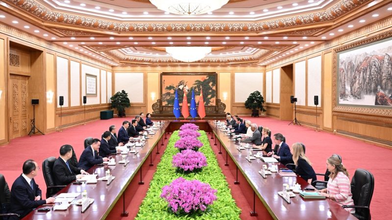 Líderes da China e da UE devem fazer escolhas estratégicas corretas que atendam às expetativas da população, diz Xi Jinping