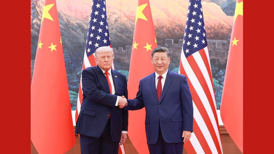 Xi Jinping reúne-se com presidente dos Estados Unidos em Beijing