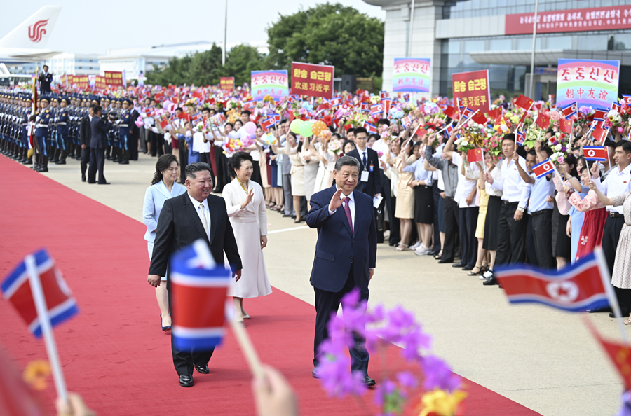Kim Jong Un realiza cerimônia de despedida para Xi Jinping
