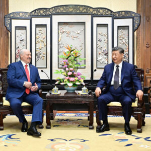 Xi Jinping reúne-se com presidente da Bielorússia