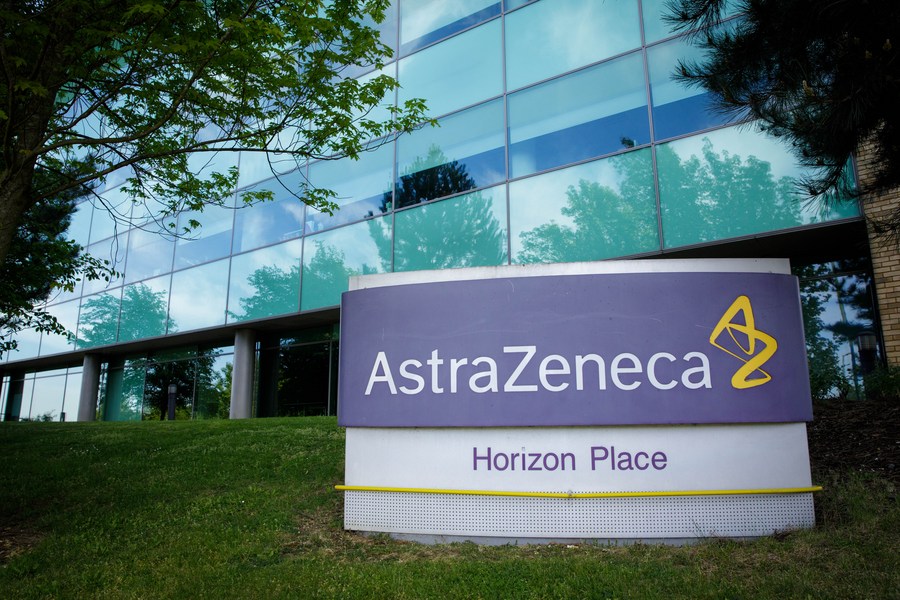 AstraZeneca pode ter usado “informações desatualizadas” de teste de vacinas, diz agência de saúde dos EUA