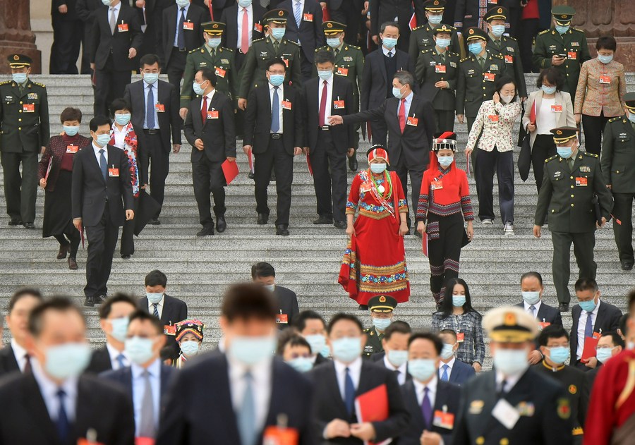 Legisladores chineses submetem 8.993 propostas à sessão legislativa