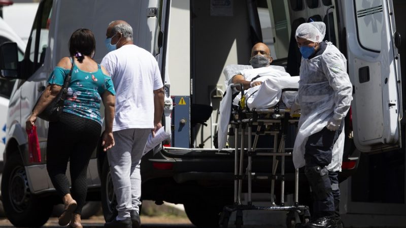 Brasil registra mais 1.803 mortes por COVID-19