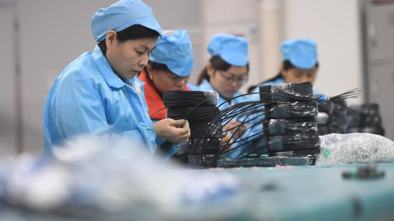 Setor de manufatura de produtos de informação eletrônica da China registra crescimento estável