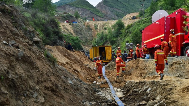 Sobe para 5 número de mortos em acidente de mina de ferro em Shanxi, China