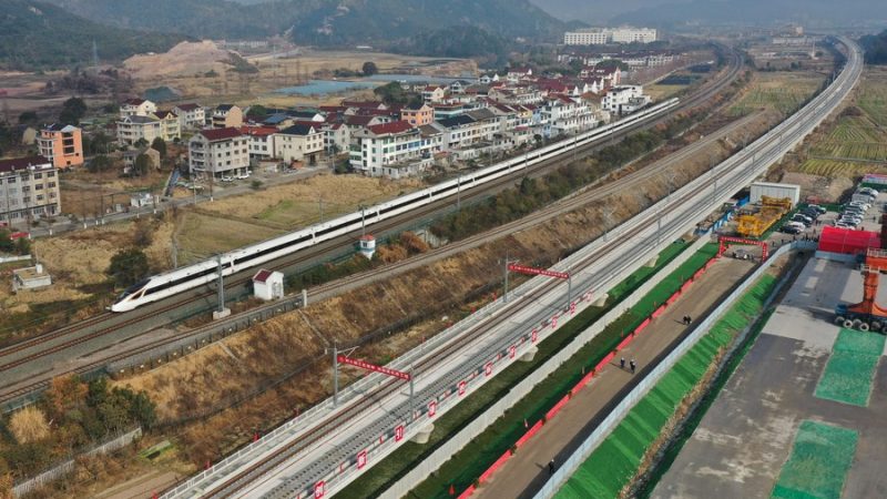 China constrói sua primeira ferrovia de alta velocidade com PPP