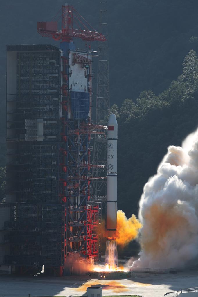 China lança novos satélites de sensoriamento remoto