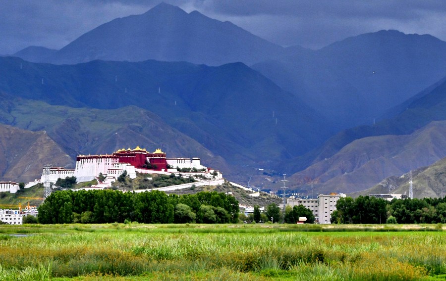 China realiza celebração do 70º aniversário da libertação pacífica do Tibet