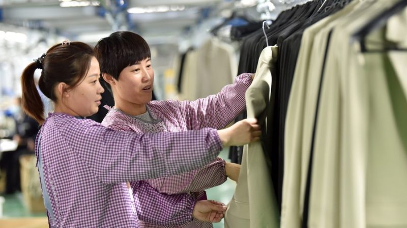 China promete apoio mais forte para pequenas empresas e estudantes pobres