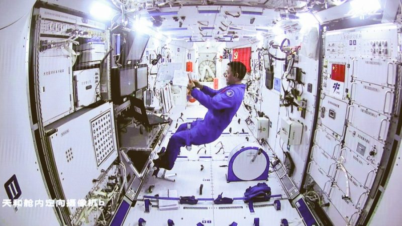 Novas tecnologias facilitam vida dos astronautas chineses no espaço